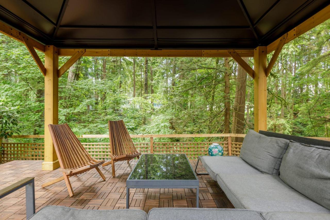 Beautiful Villa With Heated Pool Hot Tub By Forest North Vancouver Esterno foto